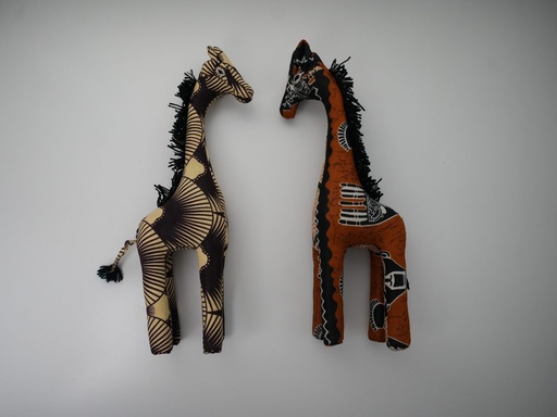 Peluches girafes en tissu africain